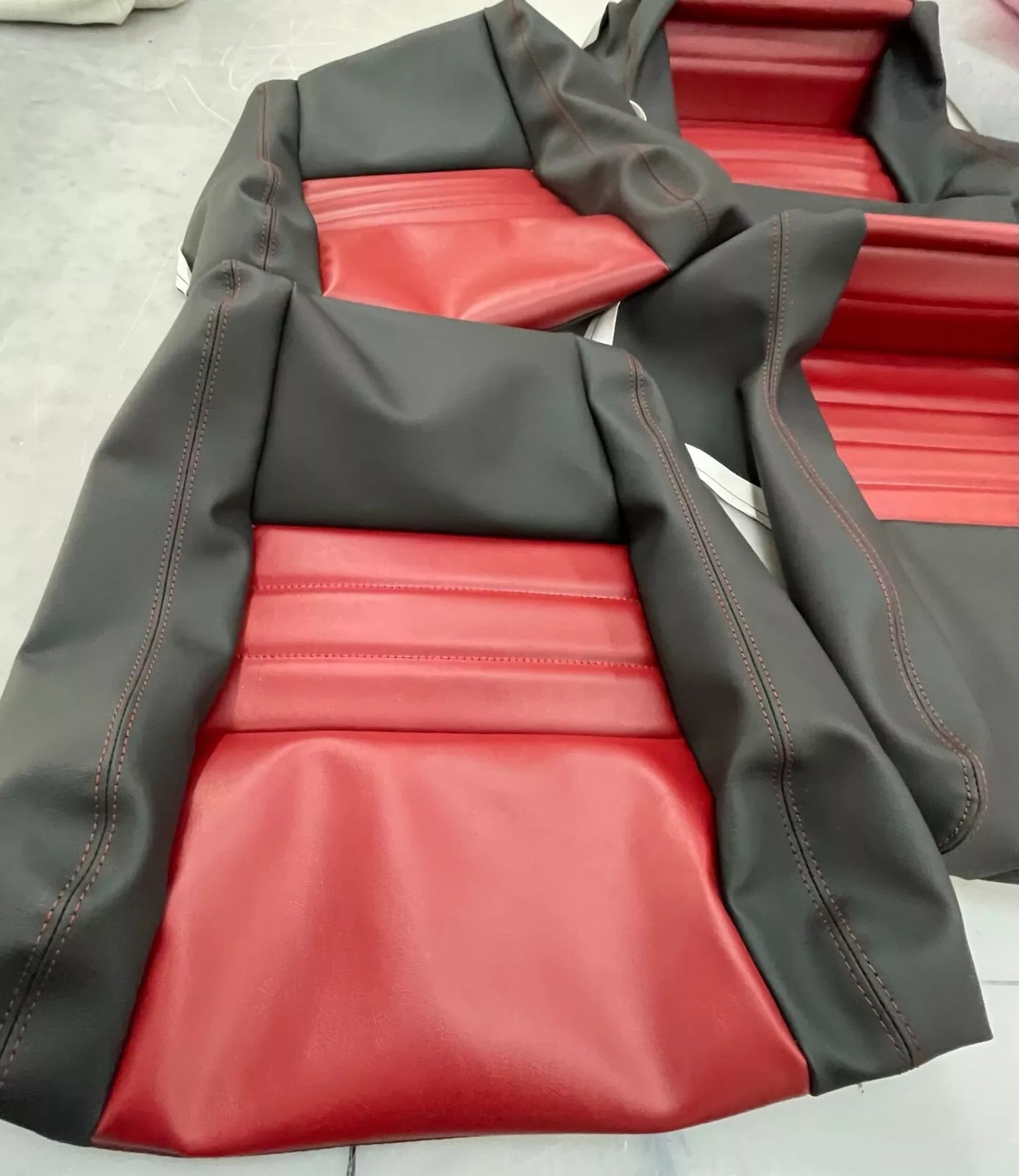 1979-1982 Corvette Seats Cover(2" bolster) BLACK / RED INSERT