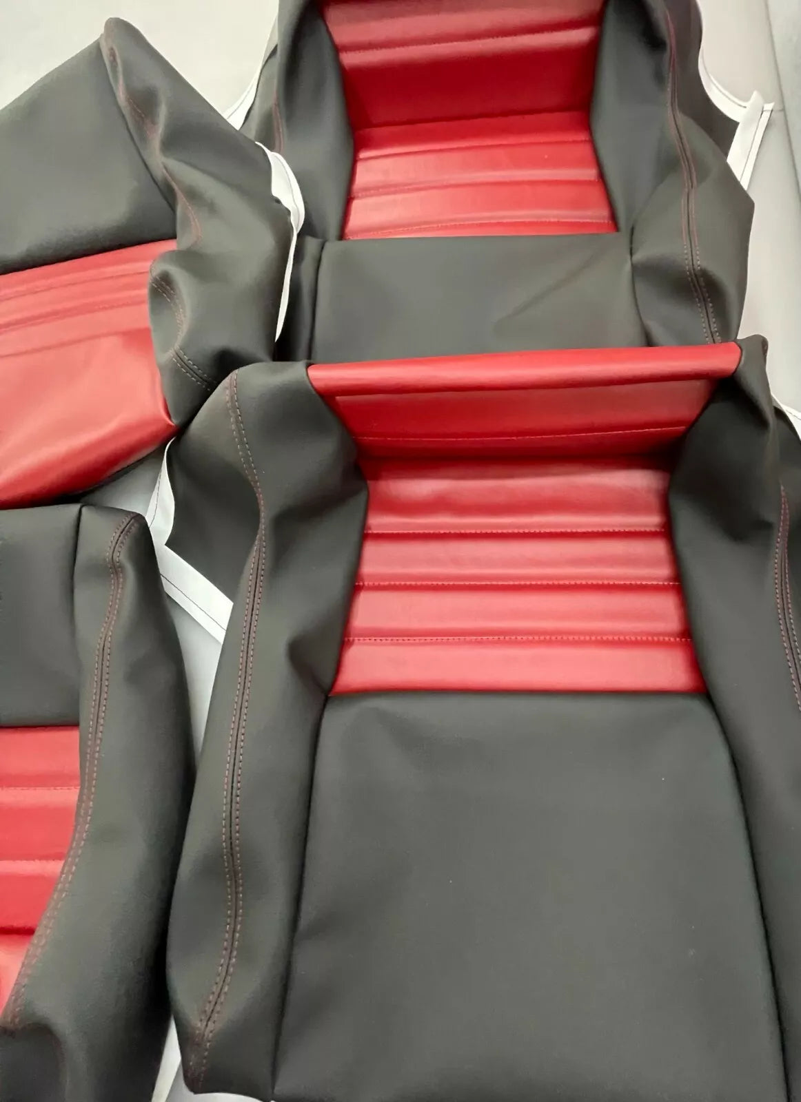 1979-1982 Corvette Seats Cover(2" bolster) BLACK / RED INSERT