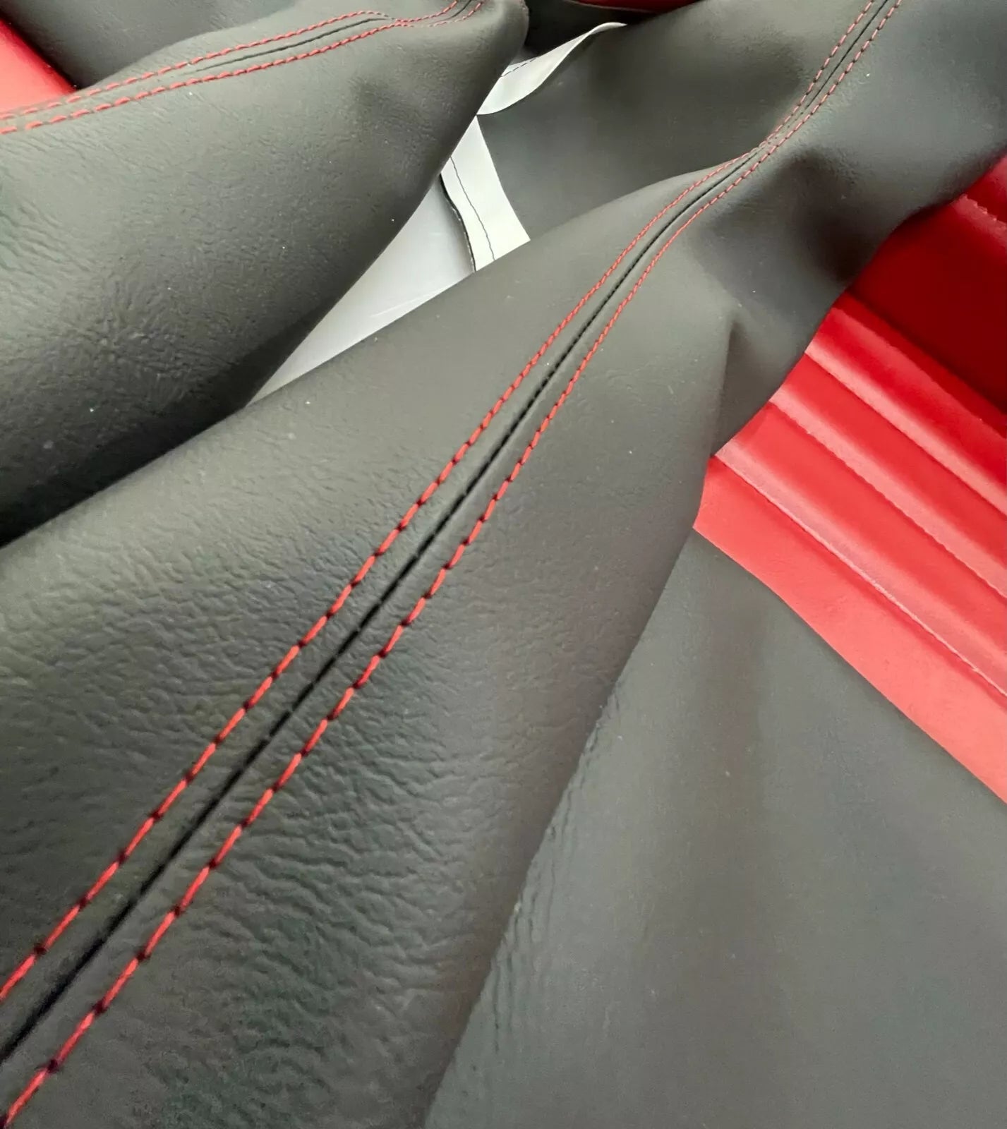 1979-1982 Corvette Seats Cover(2" bolster) BLACK / RED INSERT