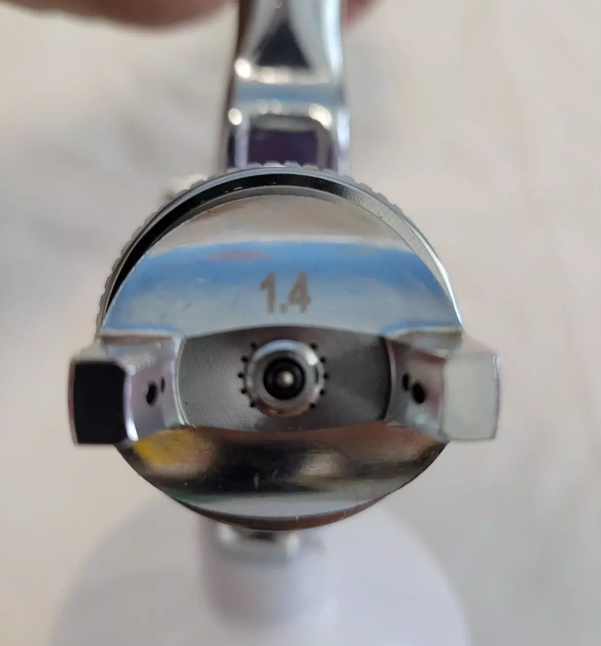 20 Oz. HVLP Gravity Feed Paint Spray Gun Air tool 20-50 PSI