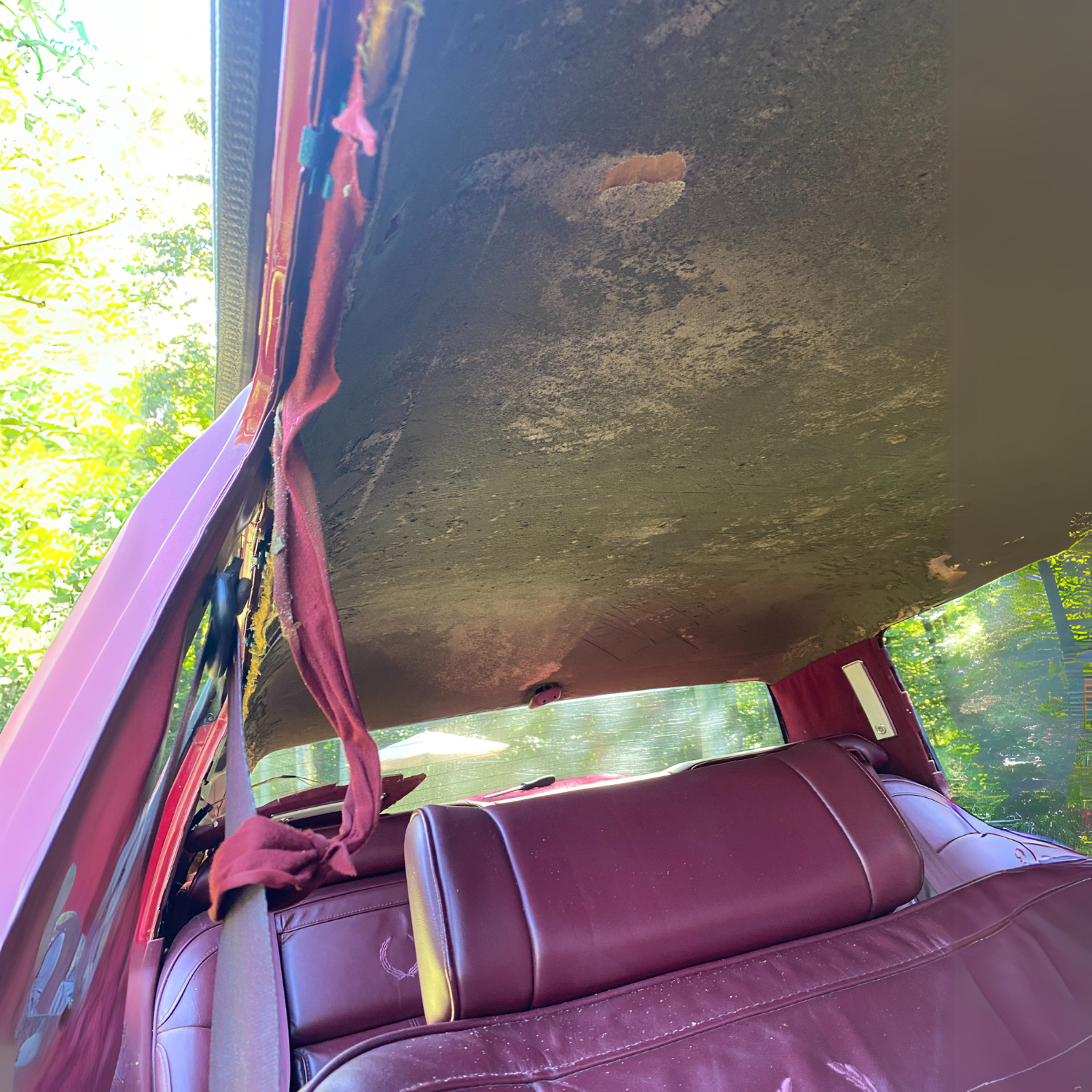 Headliner SunBrite 60" 1855 Garnet Red | SoManySeats